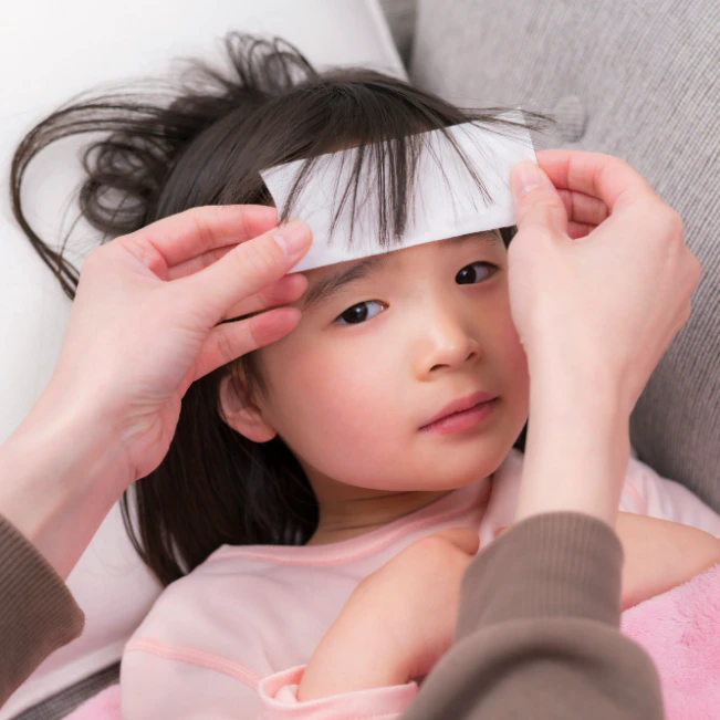 「有給を使い切るか、給料が減るか…」子どもの体調不良時の在宅ワーママの悩み