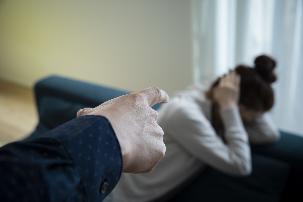 「頭がおかしい」実弟が妻にモラハラ行為、姉として止められない罪悪感｜弟はモラハラ加害者でした