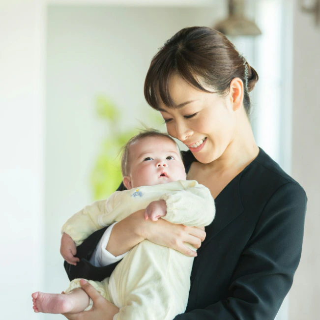 「家で見てあげた方がいい」実家に頼り切る友人の一言…実家遠方・3人育児中のママの反骨精神