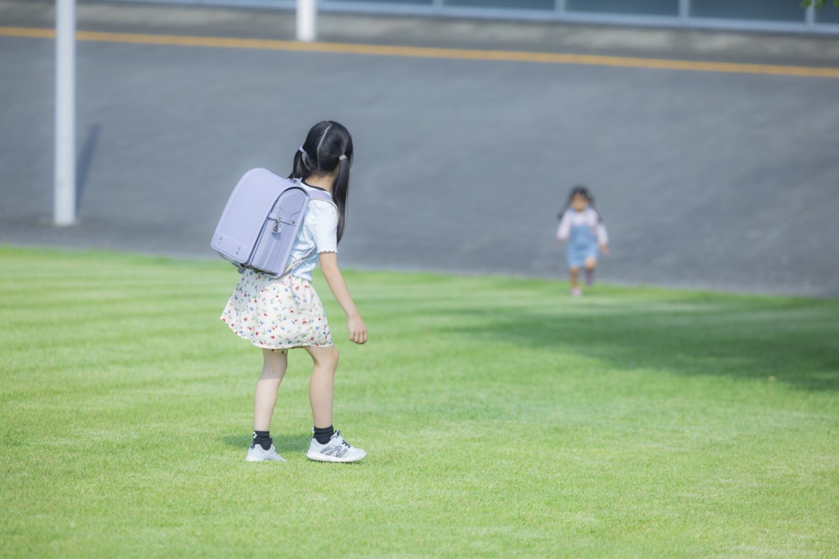 “出禁作戦”成功？小1問題児の母と協力した結果→遊び方に大きな変化｜娘の友達を出禁にした話