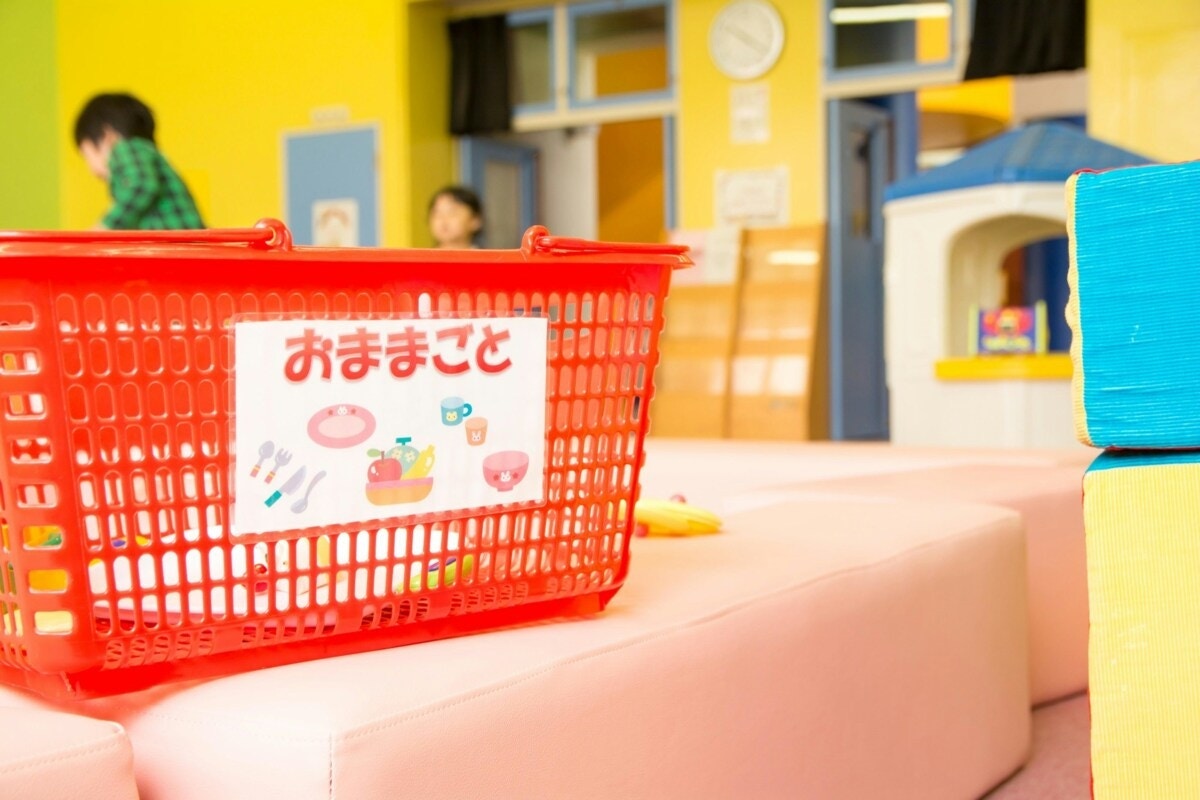 これって普通？【生後8か月のわが子】おもちゃ奪われ「胸が痛い」支援センターのモヤモヤ