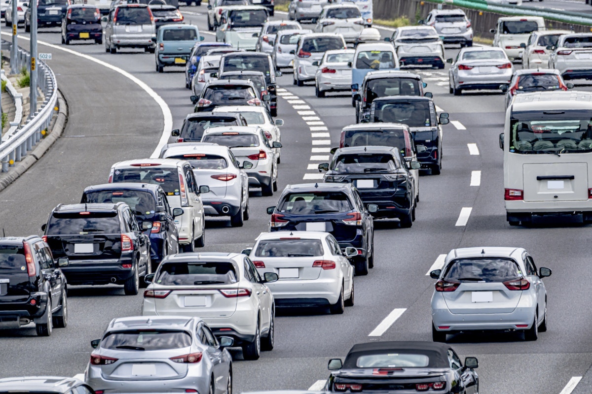 帰省渋滞中、車内の空気が一変！爆笑を生んだ“救世主”に9千いいね「ありがたすぎ」「一生の思い出」