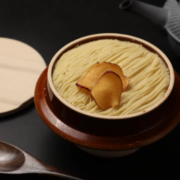 レンジで温めるモンブラン　五郎島金時とチーズケーキの『お菓子ないも』