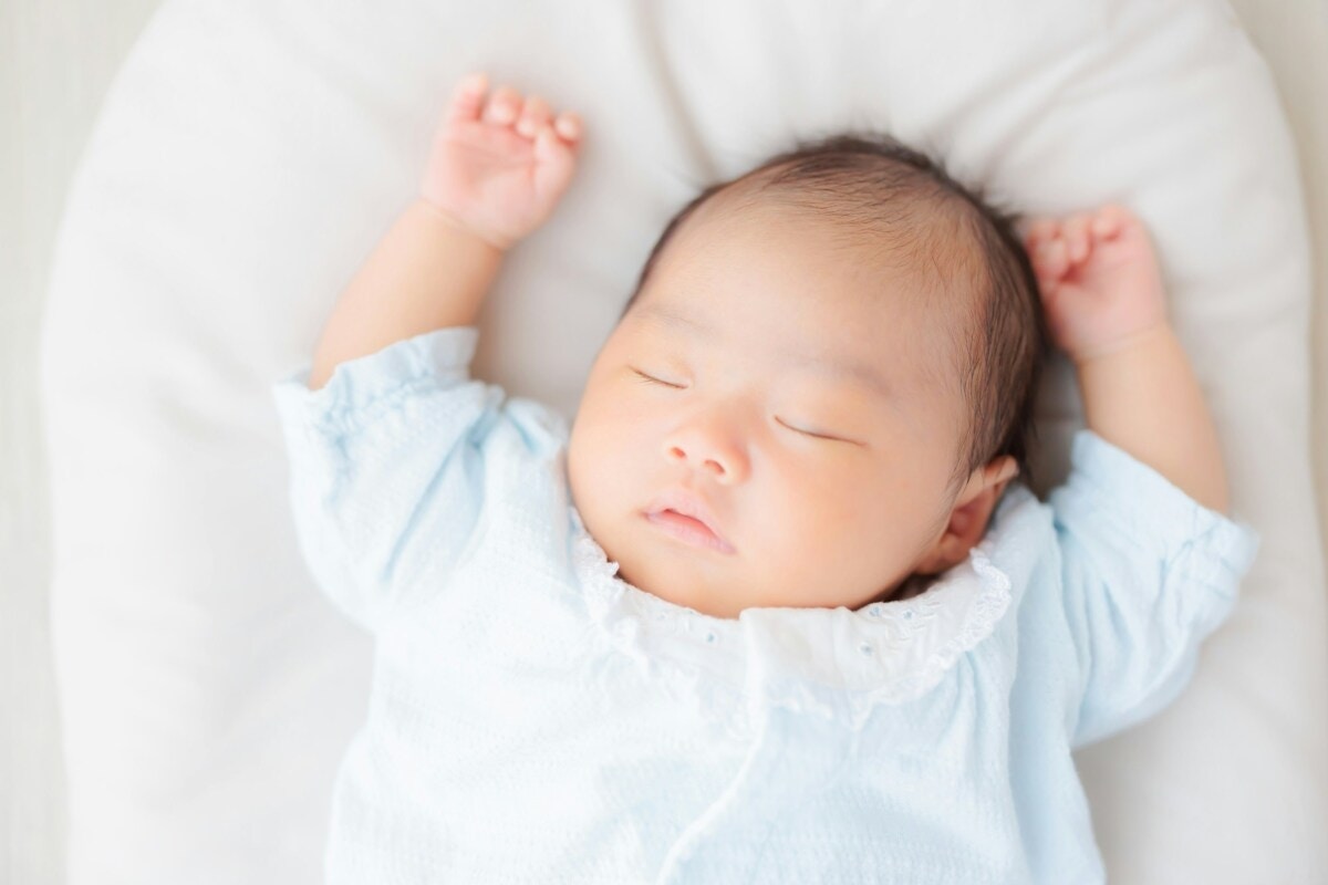 産後、実母に寝ない赤ちゃんを託したら→“寝かしつけ”に感動した理由に3000いいね「素敵」