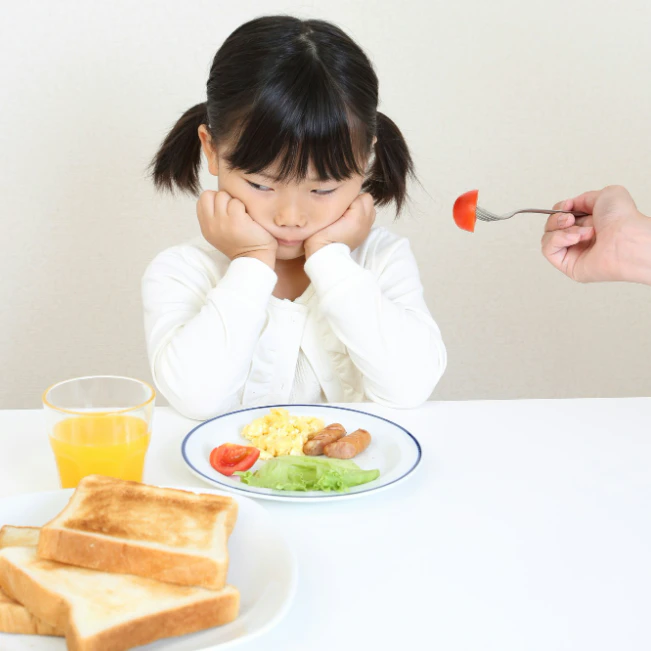 「食べてー！いやだー！」の繰り返し…毎日の食事がストレスすぎてメンタルがくる
