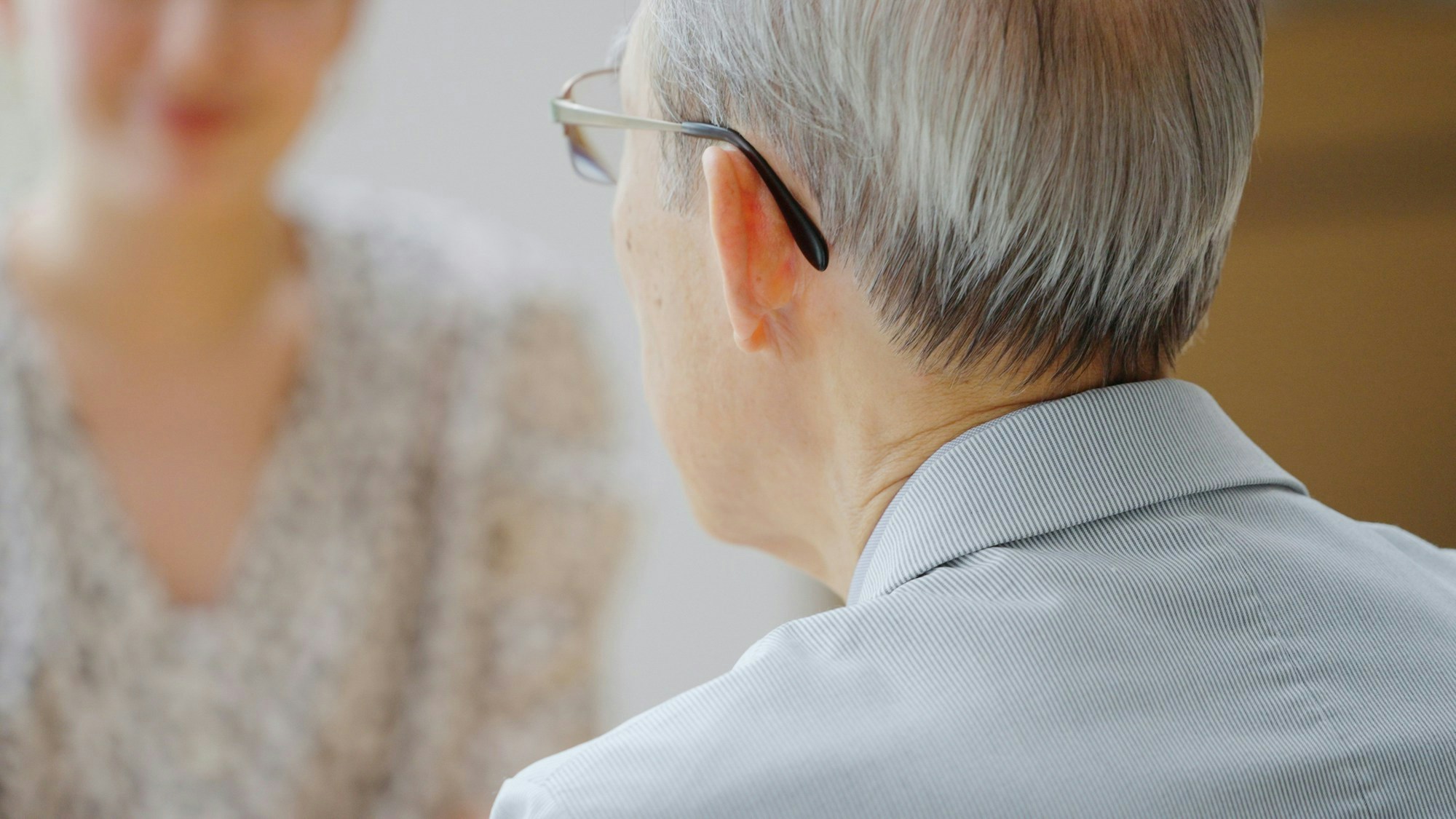 「親として恥ずかしい」不倫した夫に義両親が鉄槌→許されない行為への制裁｜不倫相手に脅された夫