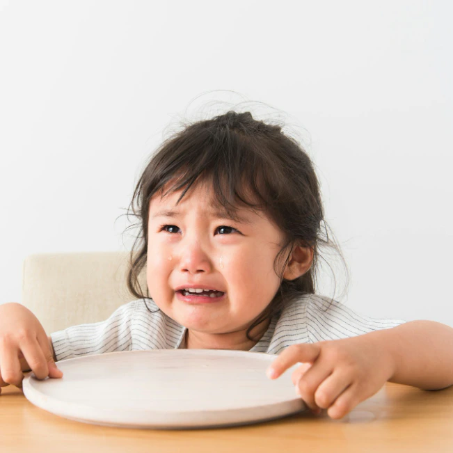 「かわいいのに心が追いつかない」イヤイヤ期真っ只中。心の余裕がないママへの共感の声