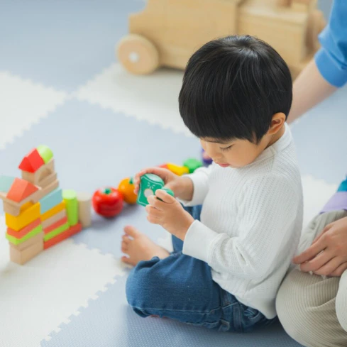 保育園から帰宅した4歳が履いていたのは…？保護者による「パンツリレー」に7.1万いいね「可愛すぎる」