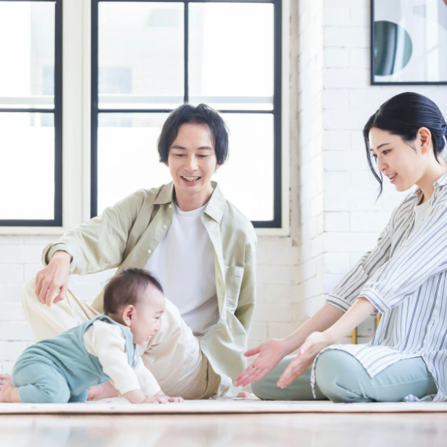 夫と同居の父の方が寝かしつけも上手…「授乳くらいしかできていない」と自分を責めてしまう夜