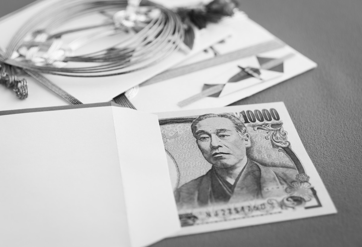 【直接抗議？】友人からのご祝儀「あげた金額より少ない…」→2万円しか入ってなかったと言ってもいい？