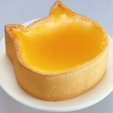 ファミマのクリスマスケーキに『ねこねこ』　トートバッグと限定ボックス付き