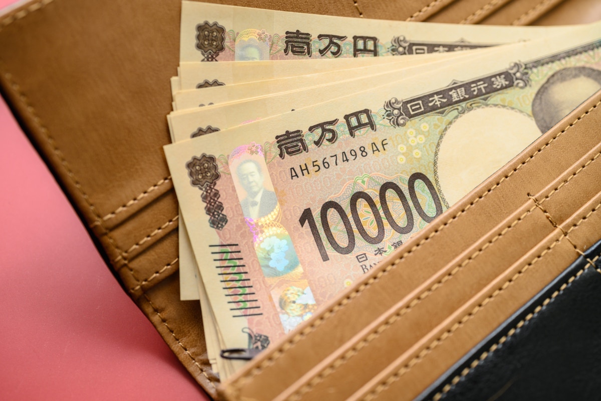 「年収聞いたらびっくりするよ」医者の夫自慢ばかりの友人にうんざり｜粘着マウント女友達から解放された話