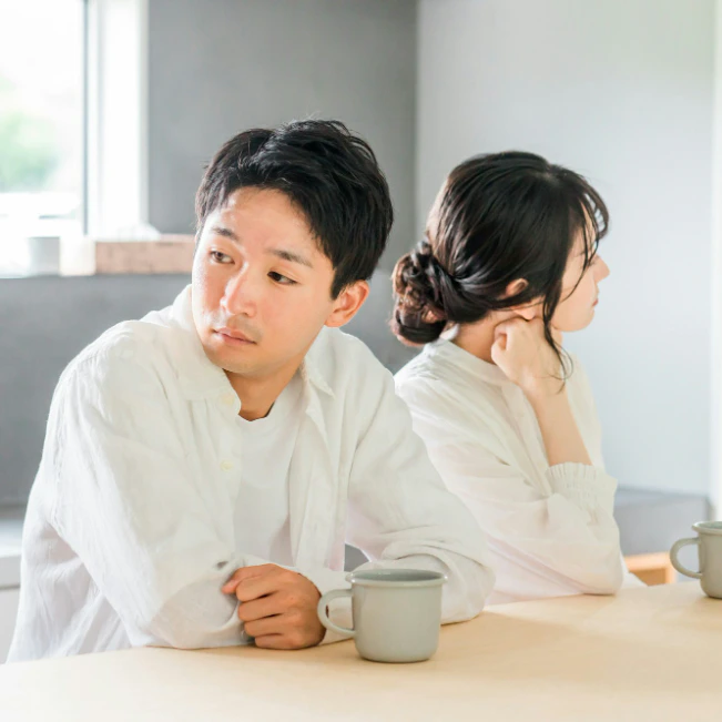 「は？？？何勝手に決めてんの？」1歳2歳育児中、事後報告で一泊旅行を入れた夫にブチギレる妻たち