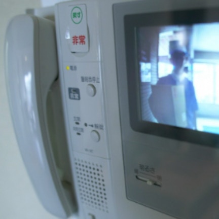 再会のはずが…ドアを開けられなかった私｜夫が家出した話