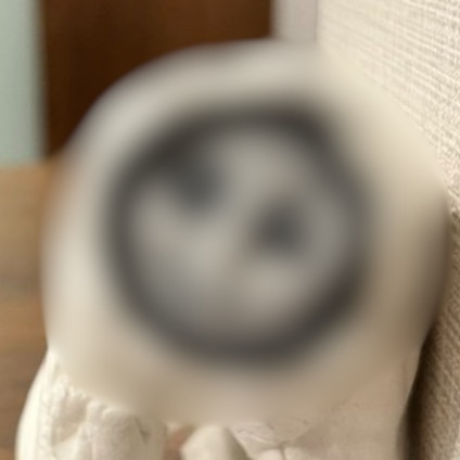 10歳息子作『恐怖の生き物』母が投稿した写真に16万いいね「爆笑」「夜中に目が合ったら腰抜かす」