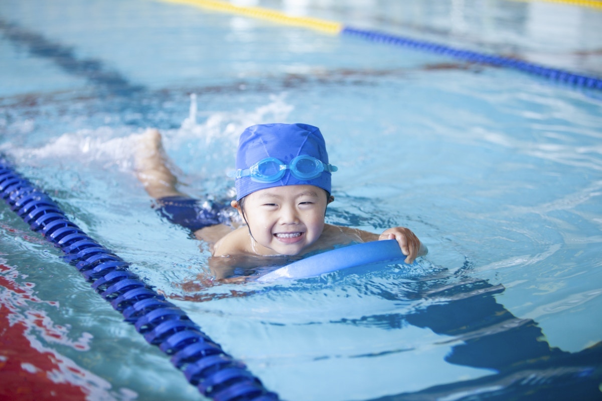 まさかの落とし穴…小学校教諭がXに投稿した【プール着替えの事件】に教員たちから共感「わかる」