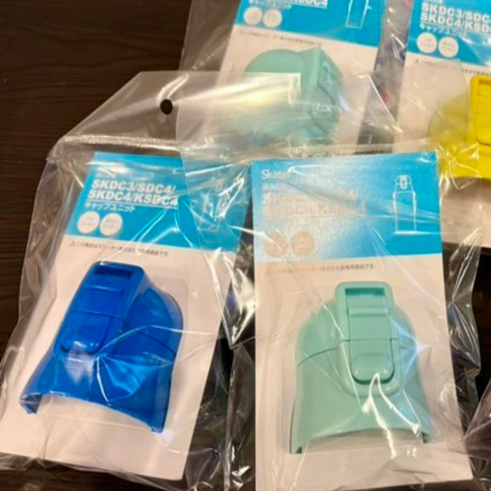 「なぜキャップだけ増える!?」3兄弟育児で実感した“男児あるある”に共感殺到