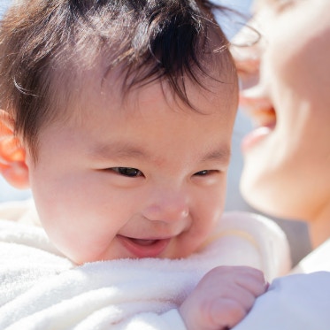 妊娠が発覚！結婚前の妊娠に、過干渉の母は...？｜授かり婚で両家がもめた話