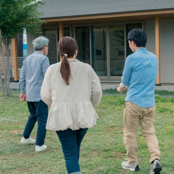 「孫の面倒見たい」二世帯住宅を求める母→同居してハマった【愚痴地獄】｜実母との同居トラブル