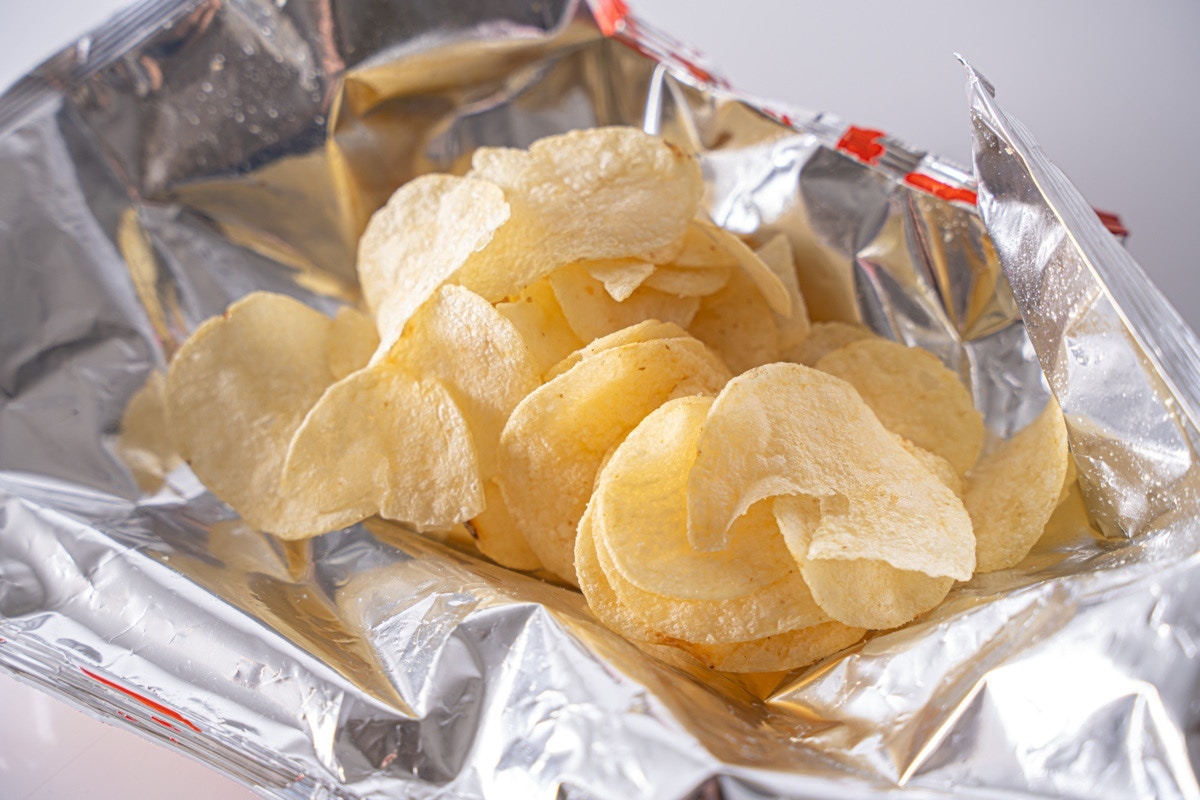 意識高めママ友から「お菓子の成分表示見た？」感覚の違いにハラハラ｜自然派押し付けママ