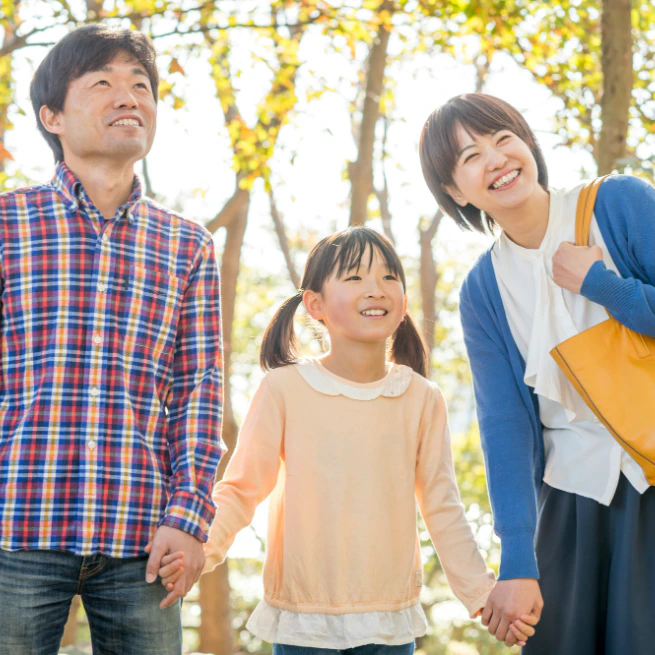 一人っ子は寂しい？それとも最高？「学費や親の愛を独占できた」一人っ子育ちたちのリアルな声