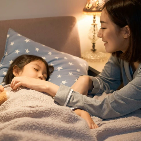 寝かしつけ中に息子が謎の歌？正体に気づいた瞬間に650いいね「ほのぼのとしていい」「かわいいなあ」