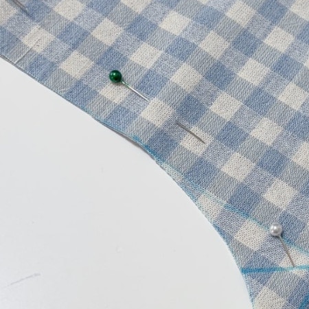 寝かしつけ後の1時間で「翌日着せたい服が完成」9.4万人が絶賛した母の偉業「見ればみるほどすごい」