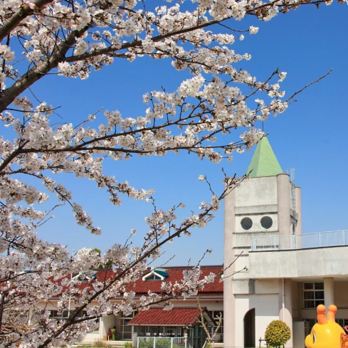 入園式中に地震発生、その時保育士が取った「神対応」に9千いいね「プロの仕事」「この園でよかった」