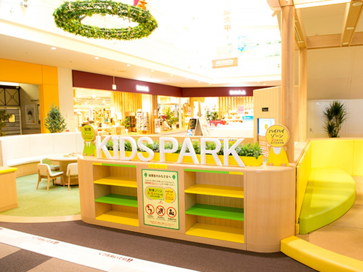 現役ママがレポート！ららぽーと新三郷が子連れにやさしい秘密を徹底調査 [ママリ]