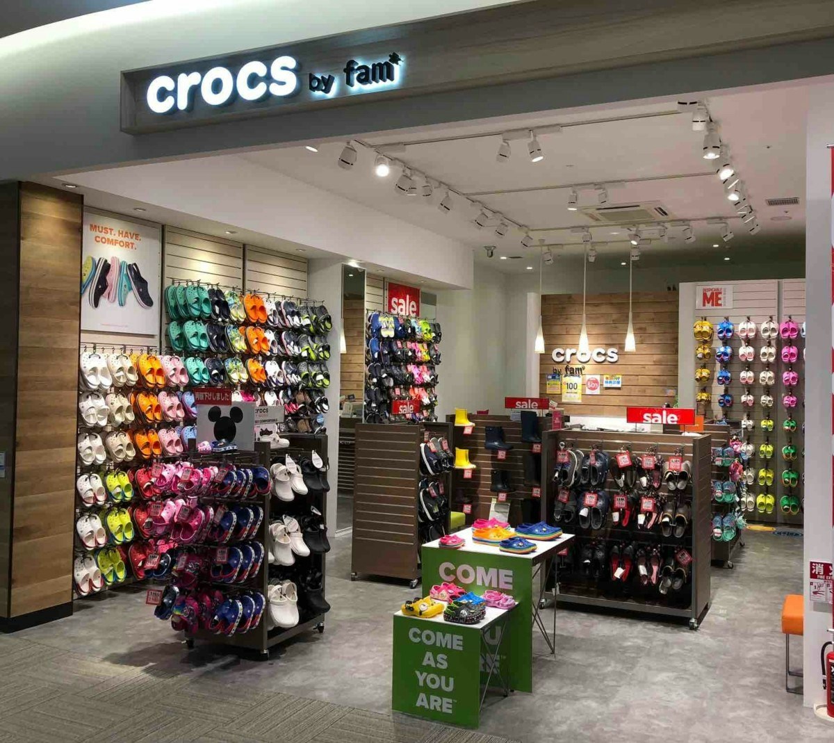 crocs near me kids