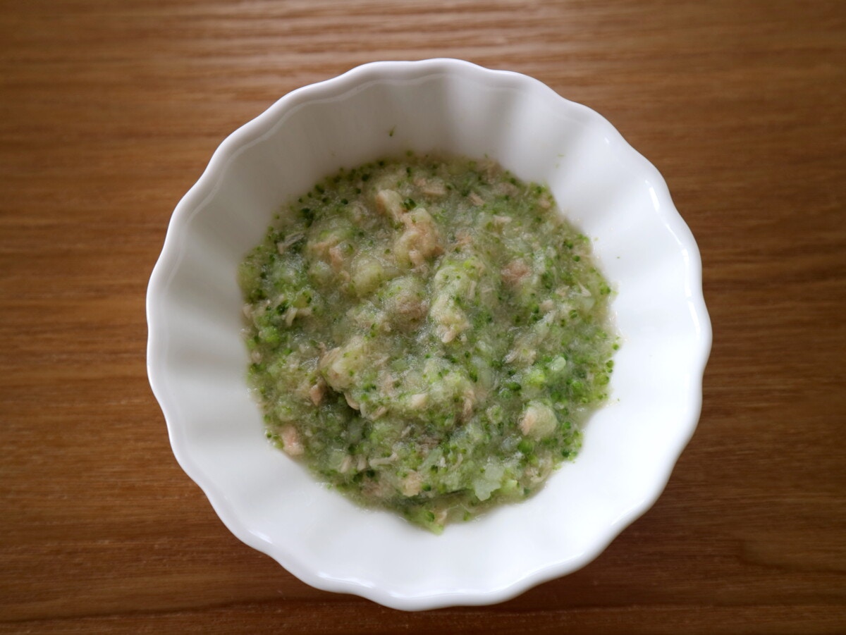 管理栄養士監修 離乳食で鮭 シャケ をあげるのはいつから 下ごしらえの方法と時期別のレシピ ママリ 管理栄養士監修 離乳食で鮭 シャケ をあげるのはいつから 下ごしらえの方法と時期別のレシピ ママリ