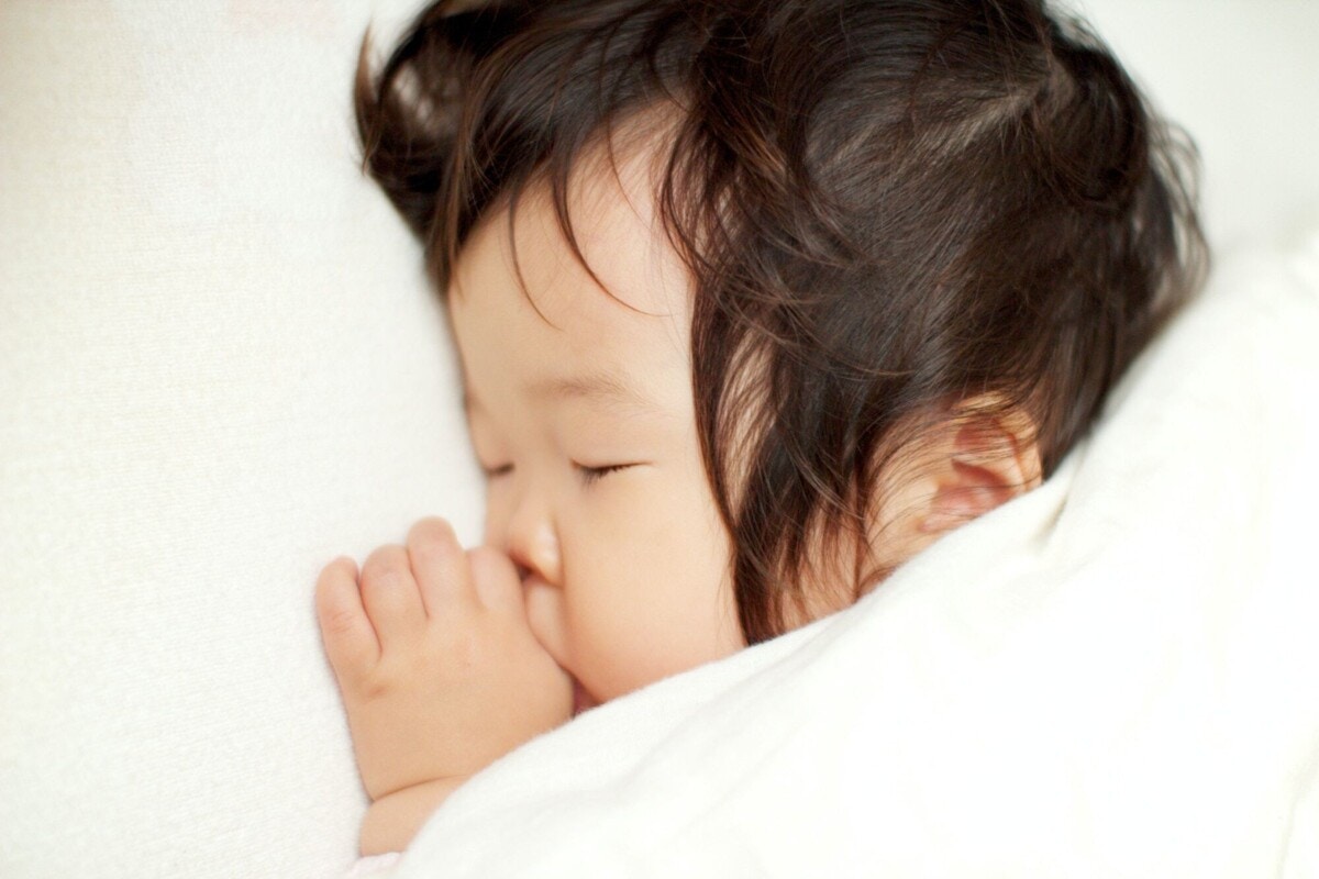 生後4 6か月の赤ちゃん 今の時期 夜の寝るときは何を着せている ママリ 生後4 6か月の赤ちゃん 今の時期 夜の寝るときは何を着せている ママリ