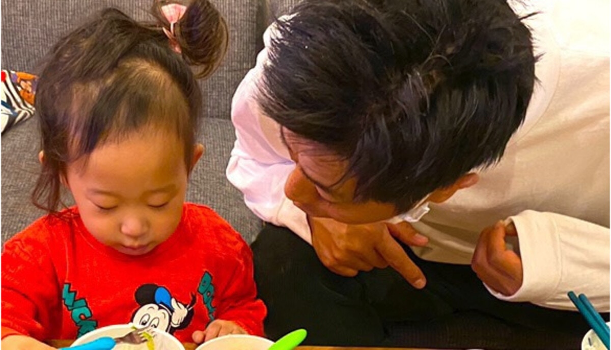 イヤイヤ期がつらい 2歳児の子育て パンサー尾形さんの妻ブログに共感の嵐 ママリ イヤイヤ期がつらい 2歳児の子育て パンサー尾形さんの妻ブログに共感の嵐 ママリ