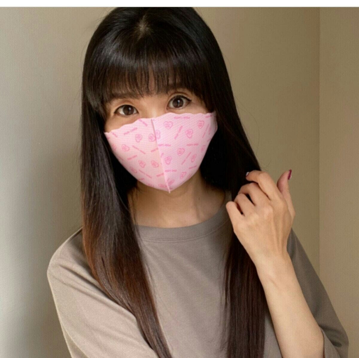 Gu ダイソー しまむら マスクのデザインや着け心地は 人気ブロガーがレビュー ママリ Gu ダイソー しまむら マスクのデザインや着け心地は 人気ブロガーがレビュー ママリ