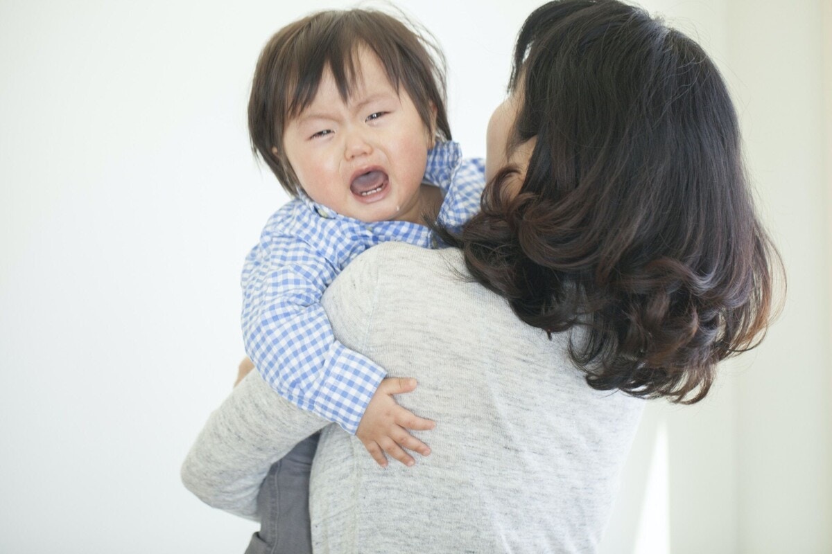 赤ちゃん　泣く