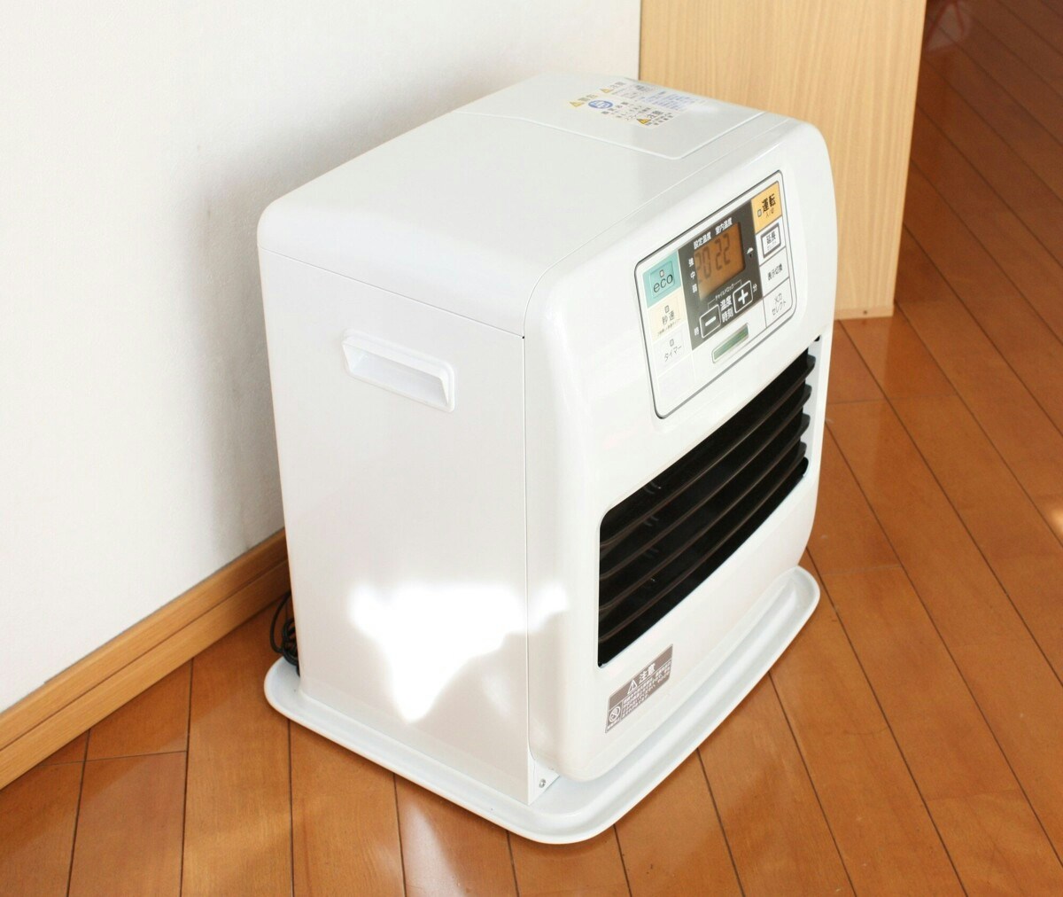 暖房器具や加湿器による 子どもの やけど事故 に注意 実際にあった事故と防止策 ママリ 暖房器具や加湿器による 子どもの やけど事故 に注意 実際にあった事故と防止策 ママリ