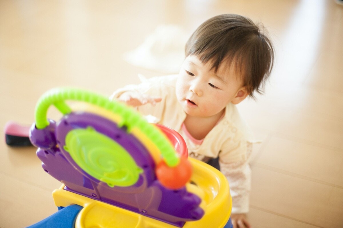 暖房器具や加湿器による 子どもの やけど事故 に注意 実際にあった事故と防止策 ママリ 暖房器具や加湿器による 子どもの やけど事故 に注意 実際にあった事故と防止策 ママリ
