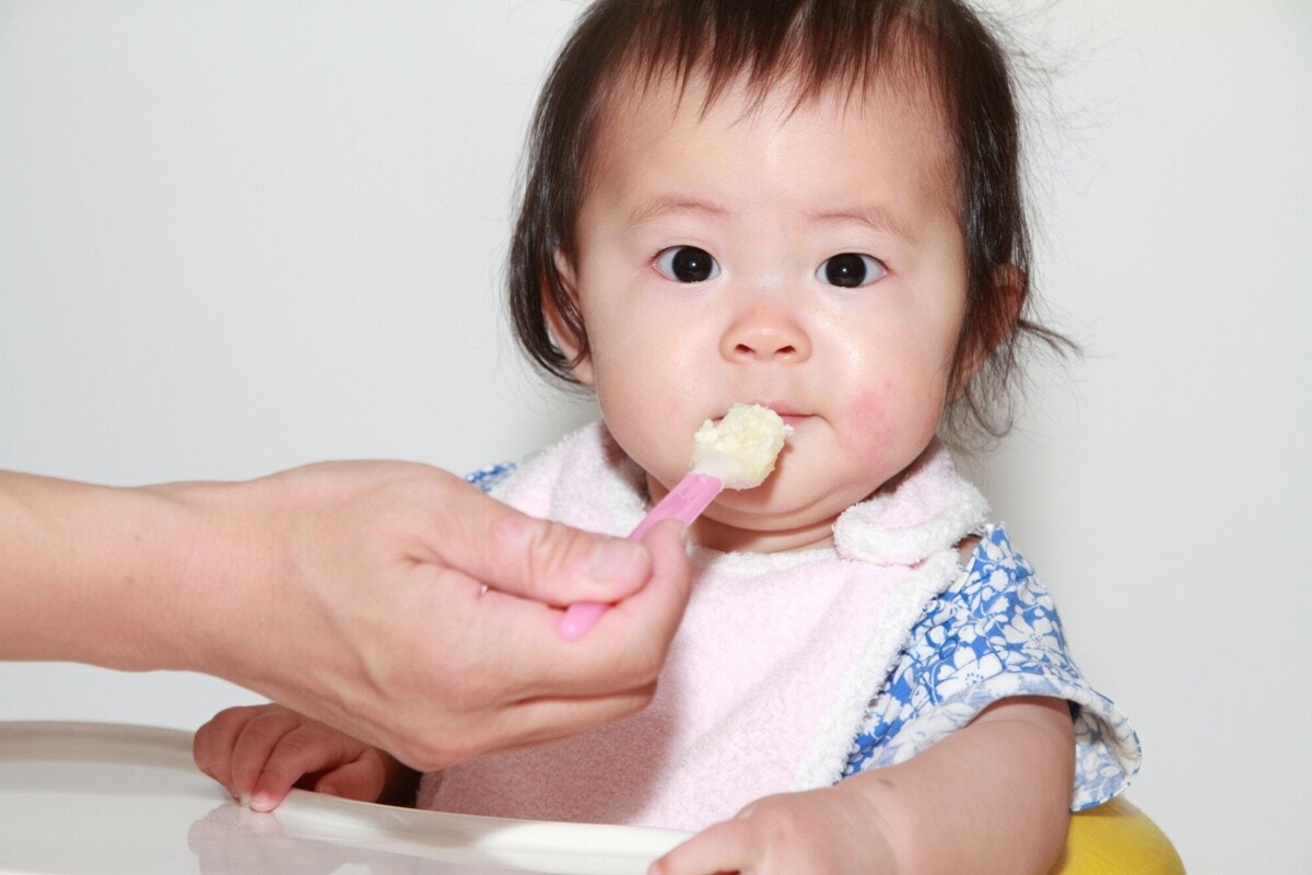 新生児 人気 吐く スタイ