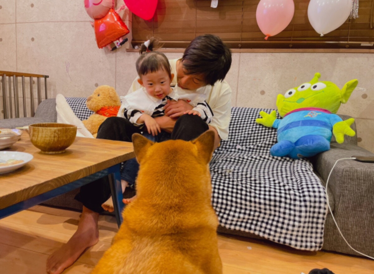 パパ大好き パンサー尾形家 2歳児の愛情表現がかわいすぎると話題 ママリ パパ大好き パンサー尾形家 2歳児の愛情表現がかわいすぎると話題 ママリ