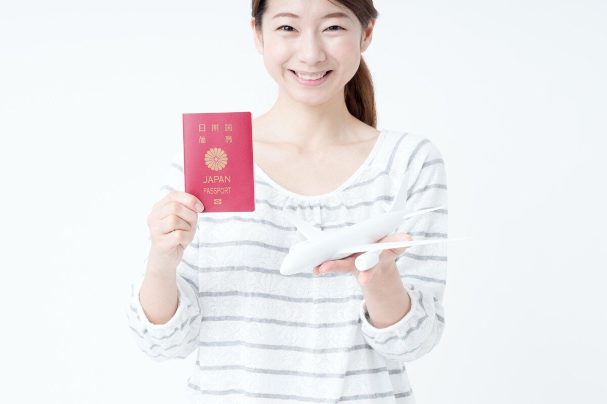 赤ちゃんのパスポート申請はいつから？写真の撮り方や申請方法も解説 