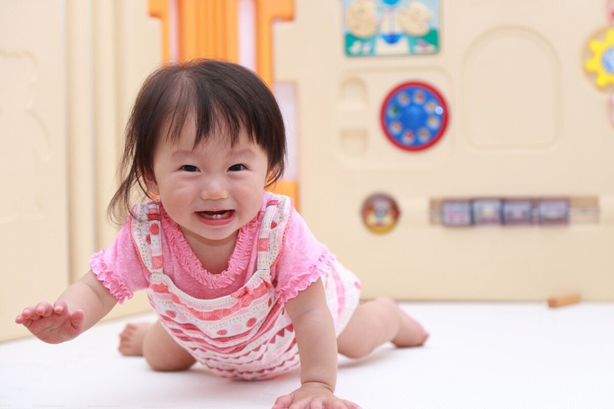 0歳児を保育園に預けるメリット デメリットと実際の体験談を紹介 ママリ 0歳児を保育園に預けるメリット デメリットと実際の体験談を紹介 ママリ