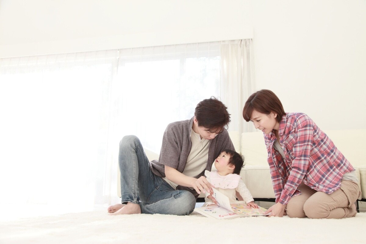 赤ちゃんの喃語 なんご とは 先輩ママのエピソードから引き出すコツまで解説 ママリ 赤ちゃんの喃語 なんご とは 先輩ママのエピソードから引き出すコツまで解説 ママリ