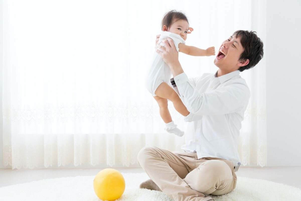 パパ見知りとは 起こる時期や原因を解説 ママリ パパ見知りとは 起こる時期や原因を解説 ママリ