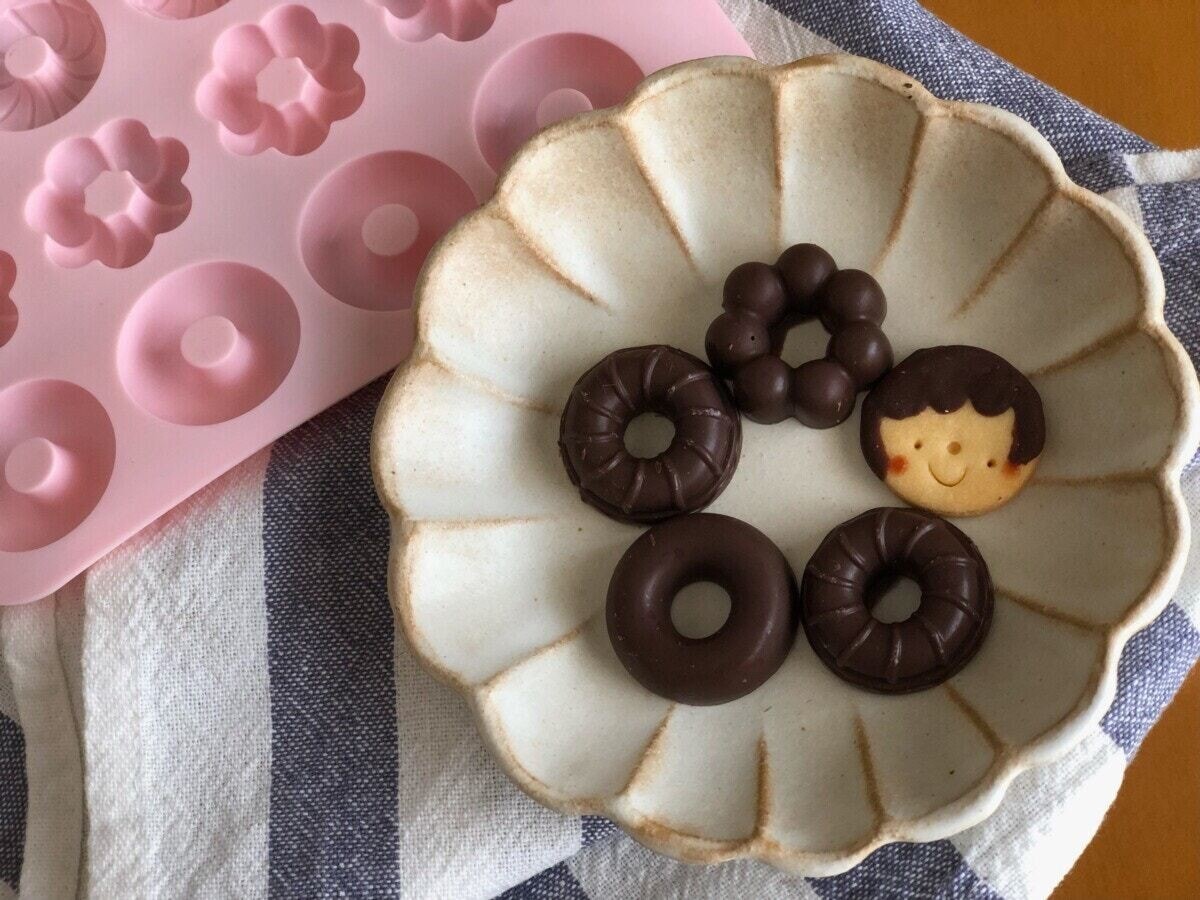楽しい！かわいい！【ダイソー】シリコーン製のチョコレートモールドがおすすめ [ママリ]