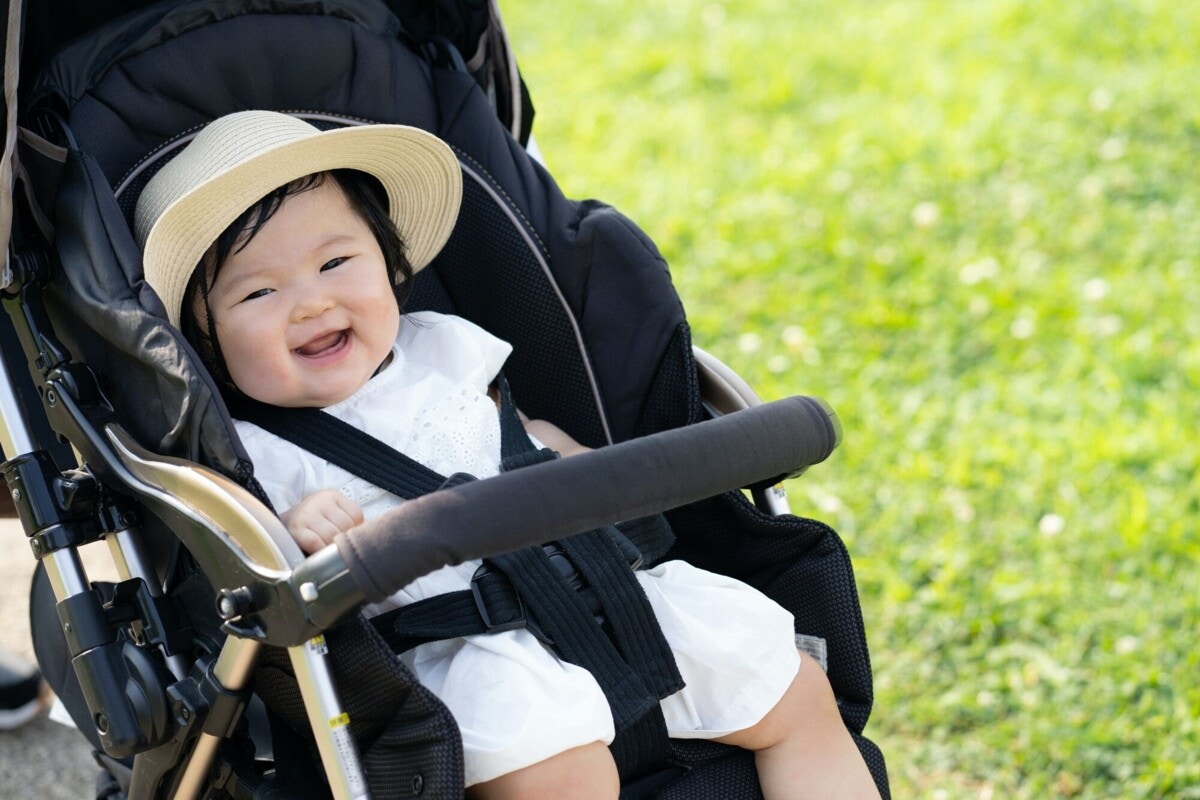 子どもとのお出かけ、ママバッグには何を入れていく？【赤ちゃん編