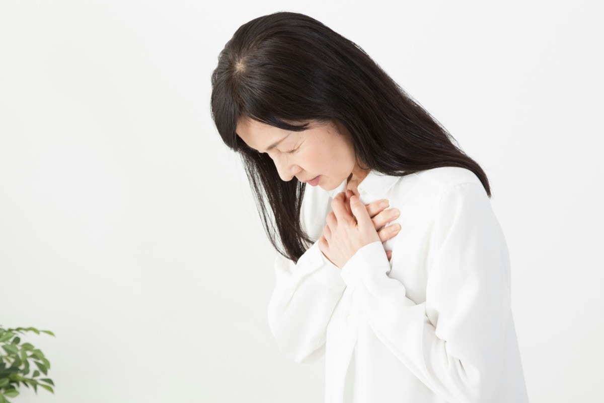 女性　つらい