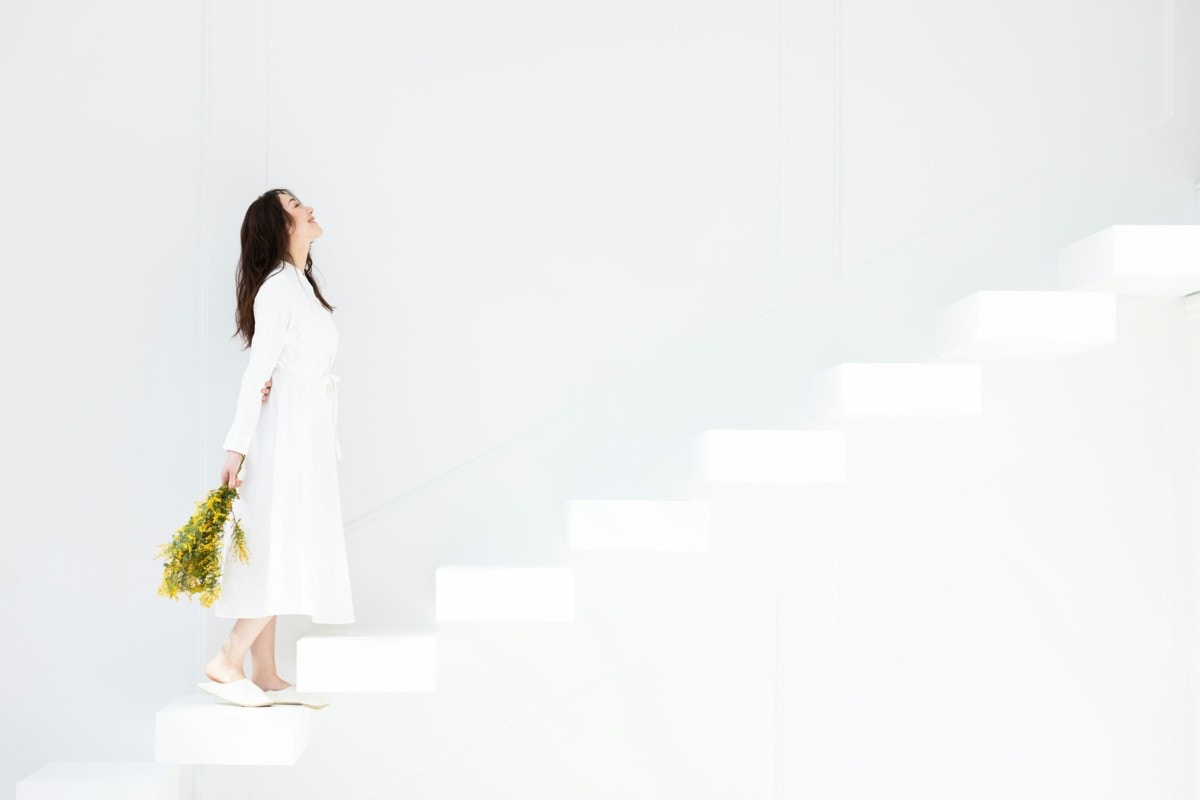女性　前向き