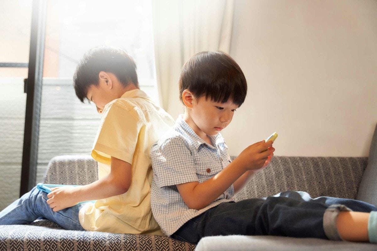 遊ぶ　小学生　男の子