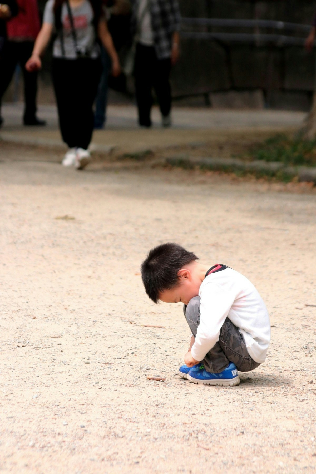 男の子　ひとり