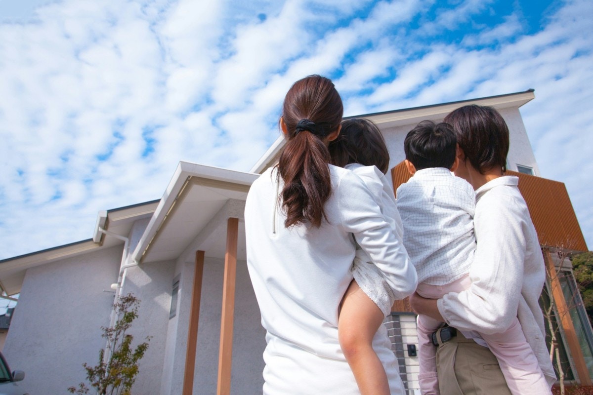 家　家族　明るい